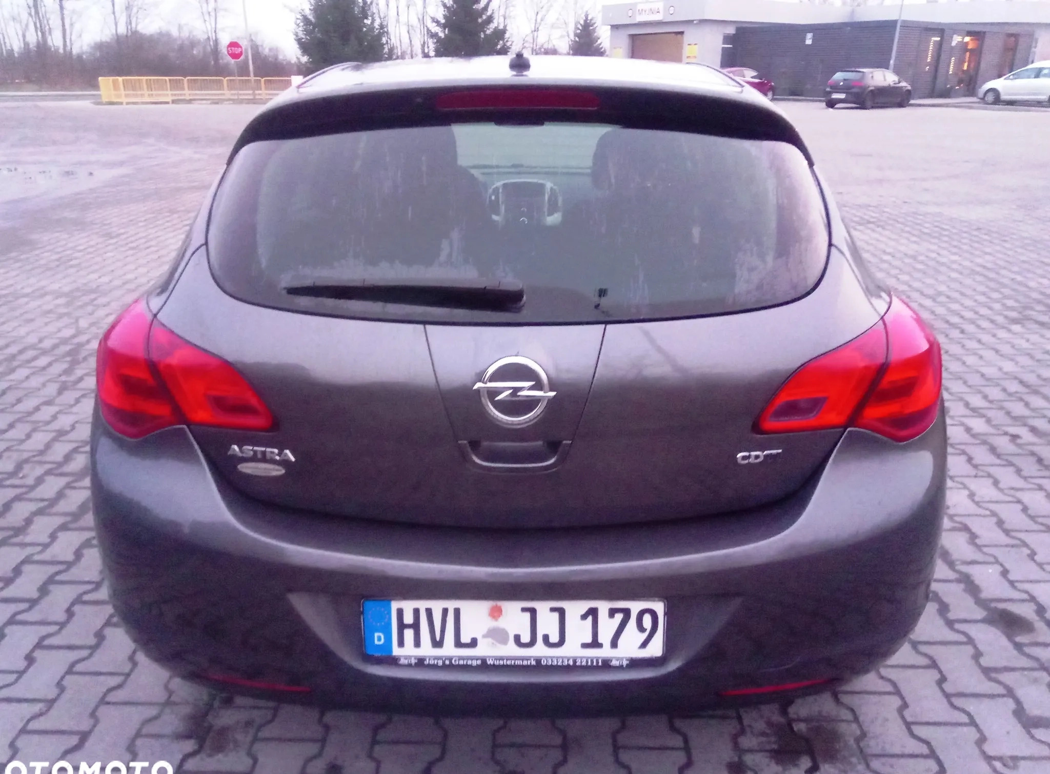 Opel Astra cena 19800 przebieg: 202000, rok produkcji 2011 z Drezdenko małe 154